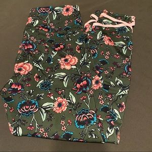 Old Navy Dark Green Floral Leggings